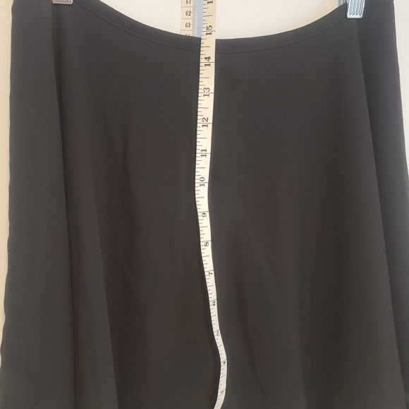 Forever 21 large black skirt - Picture 5 of 5